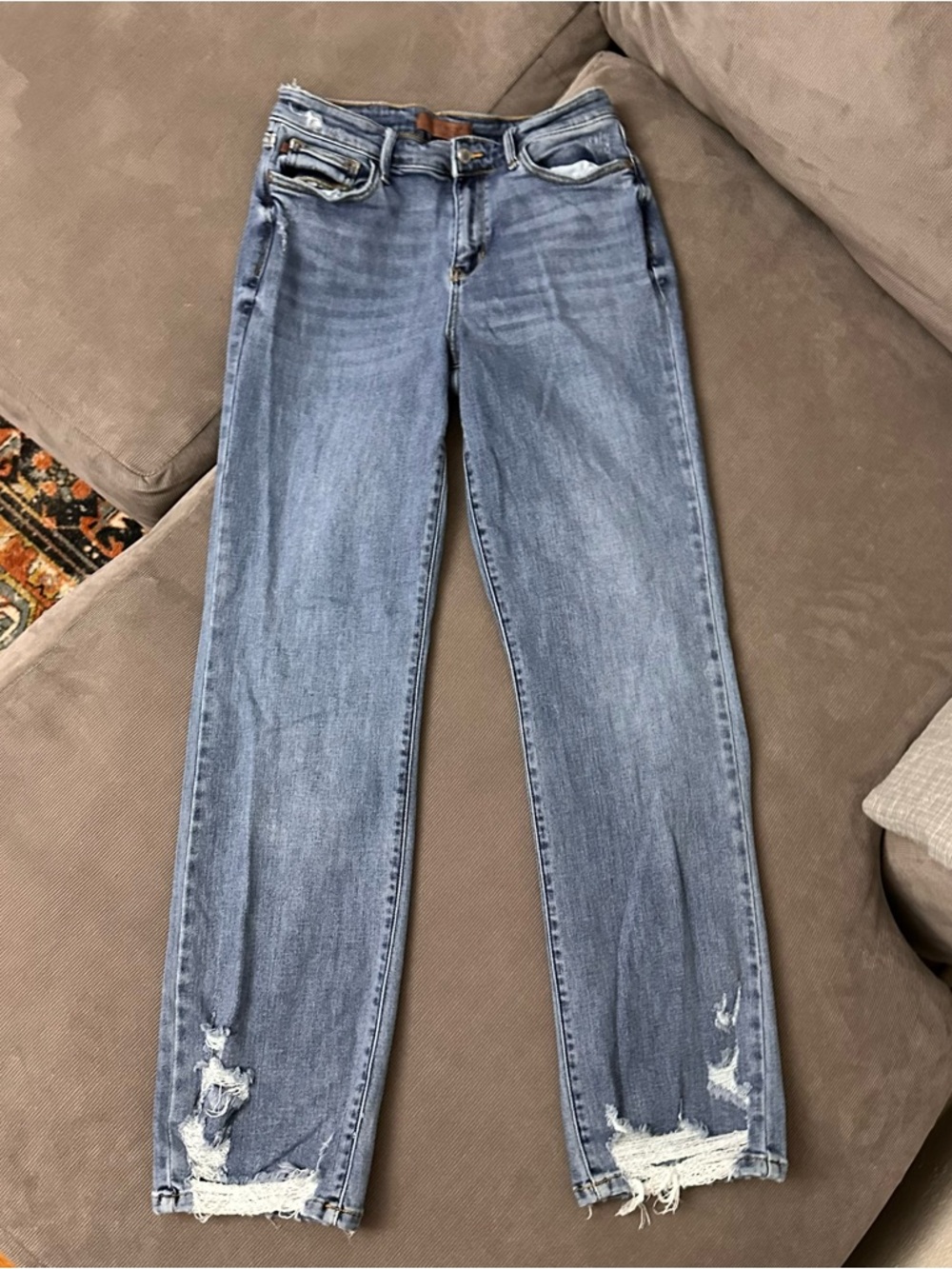 Judy Blue Women's Distressed Mid Rise Straight Fit Jeans Sz 9/29 29x32